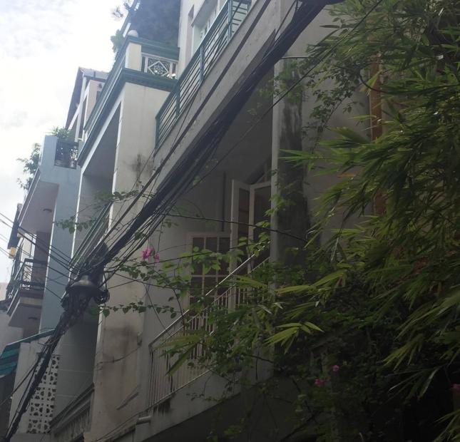 Bán nhà Q. 5 gấp DT: 5,3 x 21m (nở hậu 5,5).