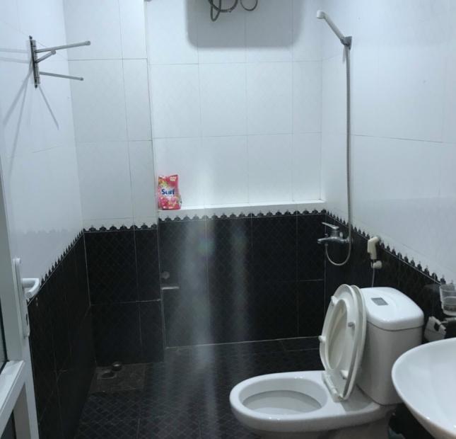 Bán nhà 3 tầng mặt phố Thượng Đạt, Tứ Minh, 74.25m2, mt 4.5m, 3.3 tỷ, vị trí đẹp