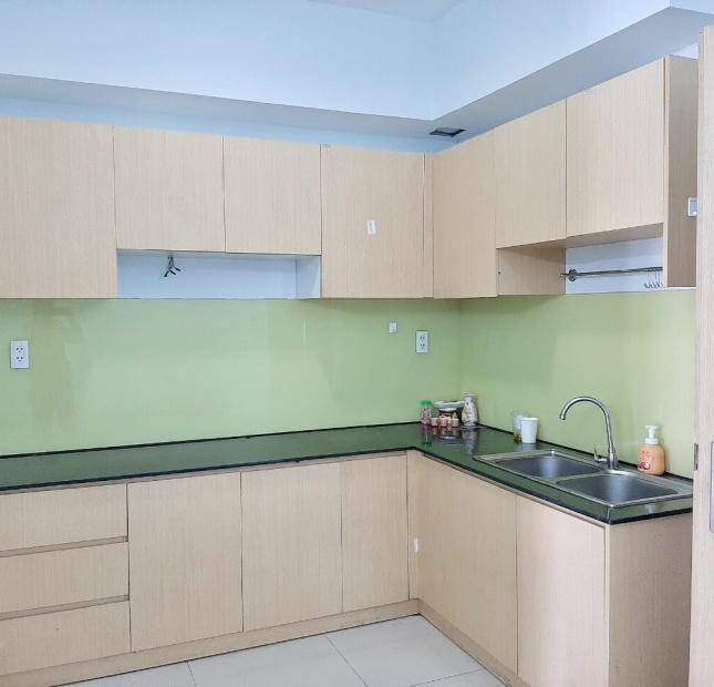 Chính chủ cần bán gấp căn hộ chung cư Oriental plaza quận Tân Phú, 80m2 2PN, nhà mới như hình 
