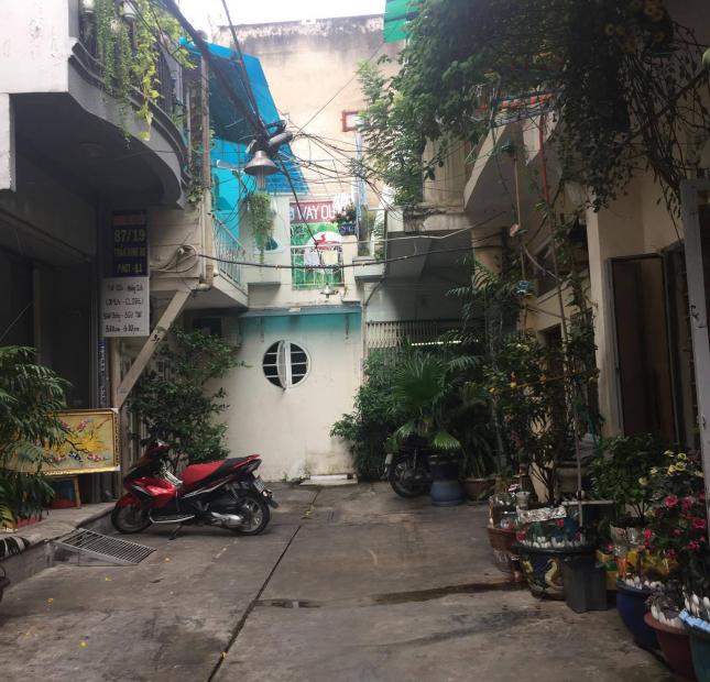 MT Nguyễn Văn Cừ góc Trần Hưng Đạo Q1 (5 x 20m). Giá 27.5 tỷ