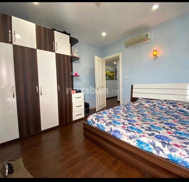 Cần bán căn hộ Phúc Yên 2, quận Tân Bình , DT 107m2 có 3PN, tặng Full nt như hình ,giá rẻ nhất khu vực