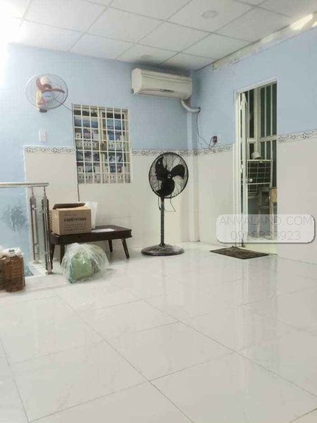 CC Bán nhà Sư Vạn Hạnh, Phường 9, Quận 10, 3PN, 3WC, 3 Tầng, giá 3 tỷ 9