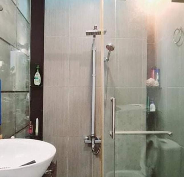 Kẹt vốn Bán nhà 181/19 Tân Phước, Phường 6, Quận 10, 50M2, 3 Tầng, giá 5 tỷ