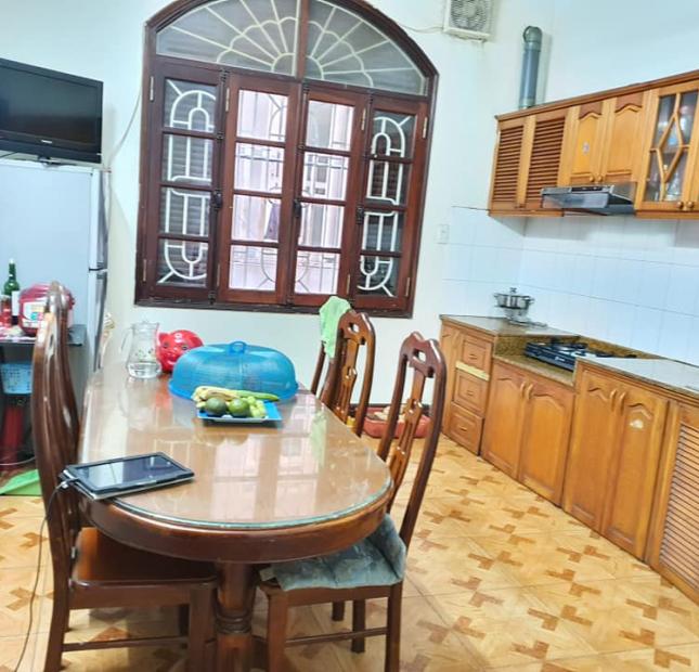 Ngõ phân lô phố Hào Nam Đống Đa trung tâm Hà Nội 65m2, 5 tầng, mt 4.5m, chỉ 10.9 tỷ, chủ cần bán gấp.