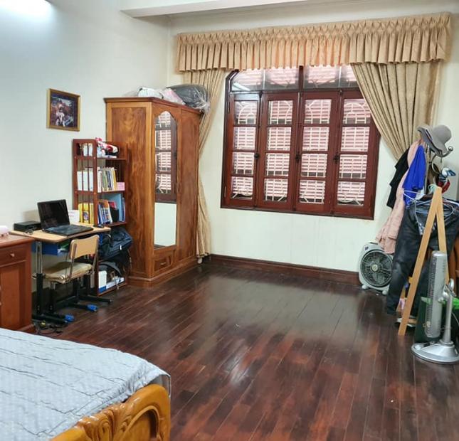 Ngõ phân lô phố Hào Nam Đống Đa trung tâm Hà Nội 65m2, 5 tầng, mt 4.5m, chỉ 10.9 tỷ, chủ cần bán gấp.