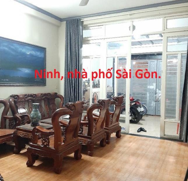 Nhà HXH ngủ trong nhà Trường Chinh, P14, Tân Bình. 80m2, 3 tầng