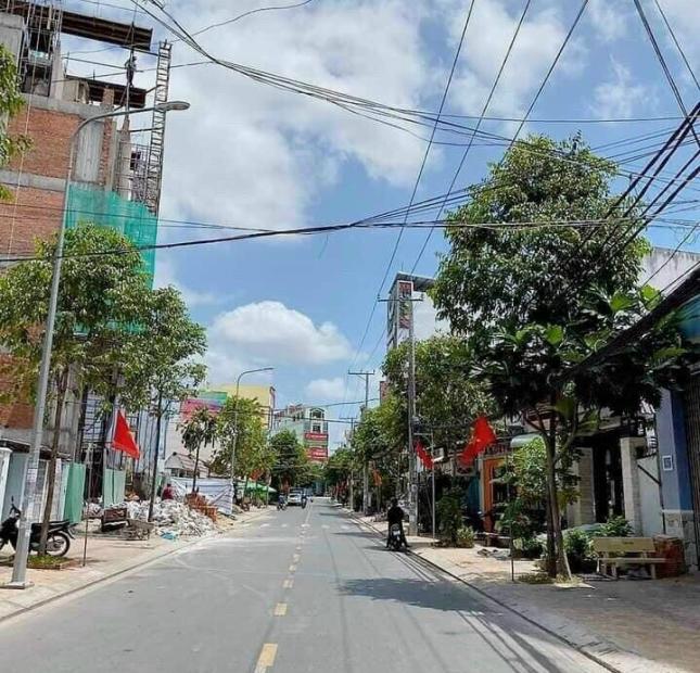 Bán nhà 2 lầu mặt tiền đường Lê Bình , phường Hưng Lợi , con đường kinh doanh sầm uất
