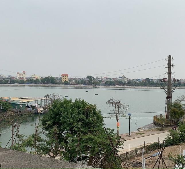Bán căn biệt thự mặt hồ Phương Lưu lô 7B Lê Hồng Phong. 357m2*5 tầng. Giá 24 tỷ