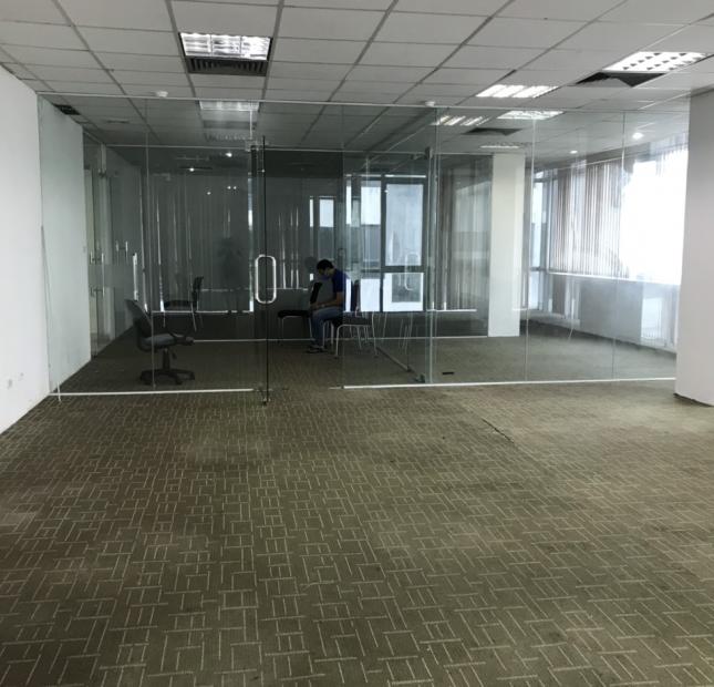 Cho thuê văn phòng hạng B phố Duy Tân DT 125m2-200m2 giá 250 nghìn/m2/tháng 
