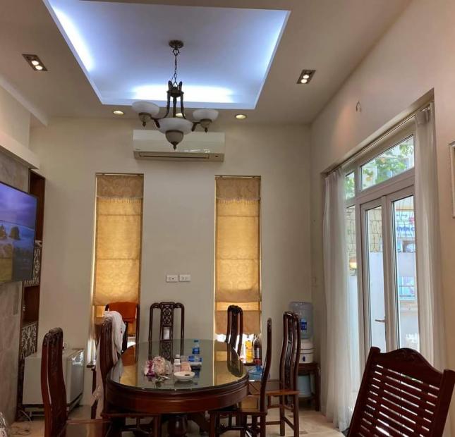 SIÊU VIP. Đào Tấn 190m x 5 tầng, ô tô, thang máy, giá 31 tỷ. LH 0981588619.