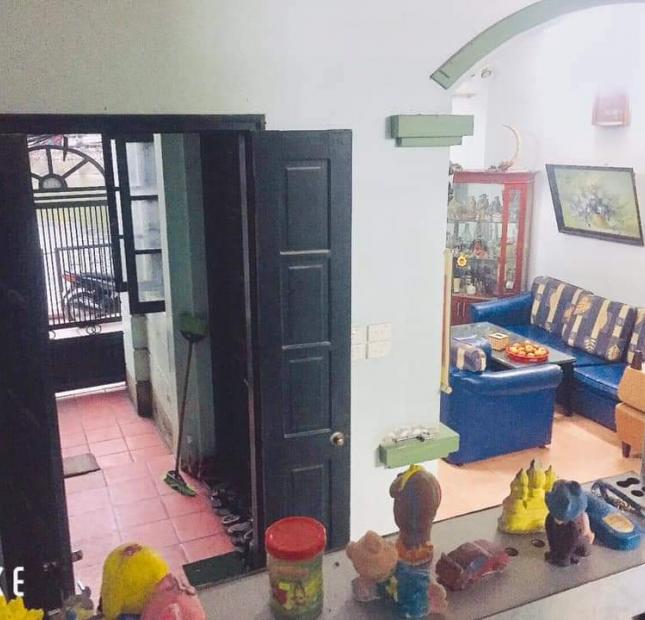 HOT HOT Cần bán gấp nhà mặt phố Cự Lộc,Thanh Xuân mặt tiền 5.7m diện tích 57m2/3,5 tầng giá 7.9 tỷ