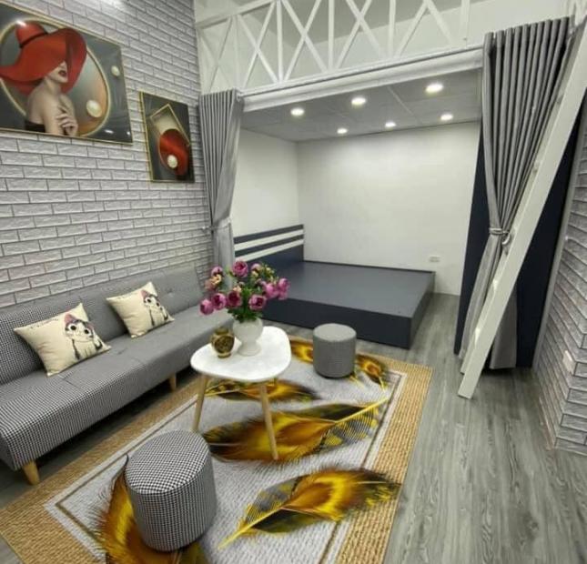 Căn hộ tập thể tầng 2 nhà D25 ngõ 57 Láng Hạ