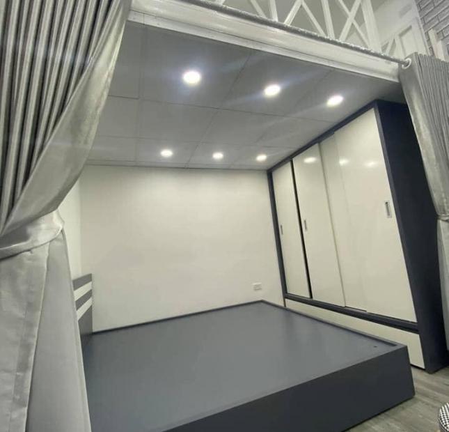 Căn hộ tập thể tầng 2 nhà D25 ngõ 57 Láng Hạ