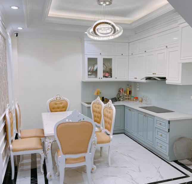 BÁN NHÀ ĐẸP PHỐ NGUYỄN SƠN, LONG BIÊN 5T, 42m2, 6.1 tỷ (ngõ ô tô vào nhà)