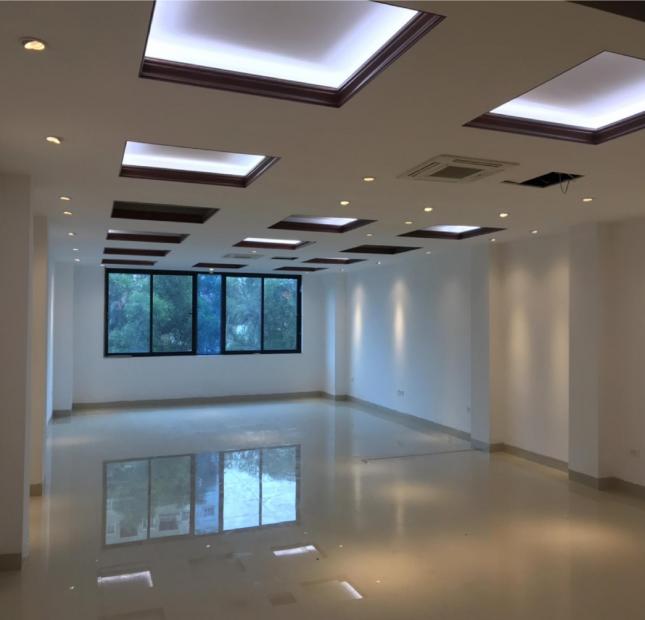 Cho thuê nhà mặt phố Lê Trọng Tấn 110mx 6T, MT 15m, showroom, văn phòng
