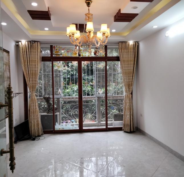 BÁN NHÀ 6 TẦNG, DIỆN TÍCH 60m2, GIÁ  6,1 TỶ, KINH DOANH , Ô TÔ VÀO NHÀ, BỒ ĐỀ-LONG  BIÊN.