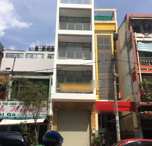 Cho thuê nhà nguyên căn đường Nguyễn Văn Giai Quận 1 , DT: 4.2x21m , 6 tầng có thang máy, giá: 70tr/Th