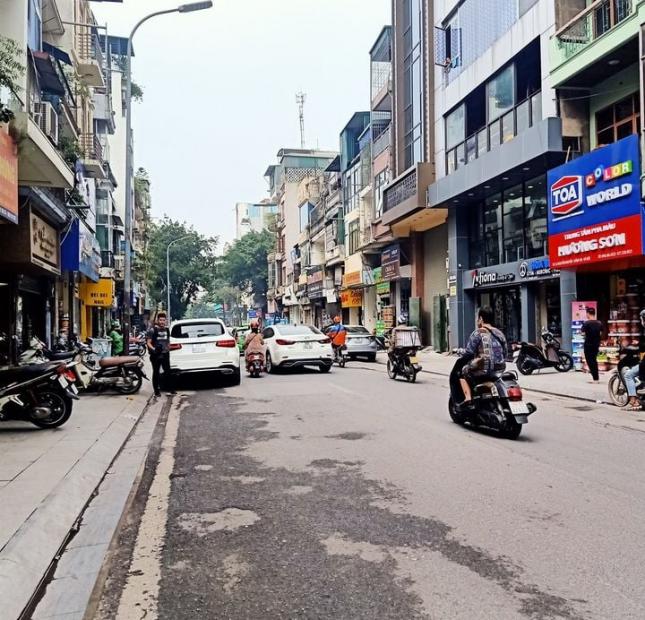 Giá rẻ Mặt phố Nguyễn Khuyến, Đống Đa 165m2, 6 tầng chỉ 20 tỷ 