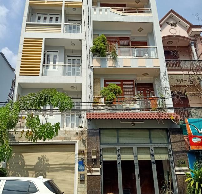 Nhà bán đường Huỳnh Văn Bánh, Phú Nhuận, 64m2, 5 tầng, giá chỉ 8,6 tỷ