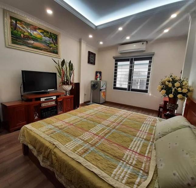 HÀNG HIẾM Cầu GIấy, Nguyễn Văn Huyên 52m2 x 5 tầng, ô tô đỗ, chỉ nhỉnh 6 tỷ