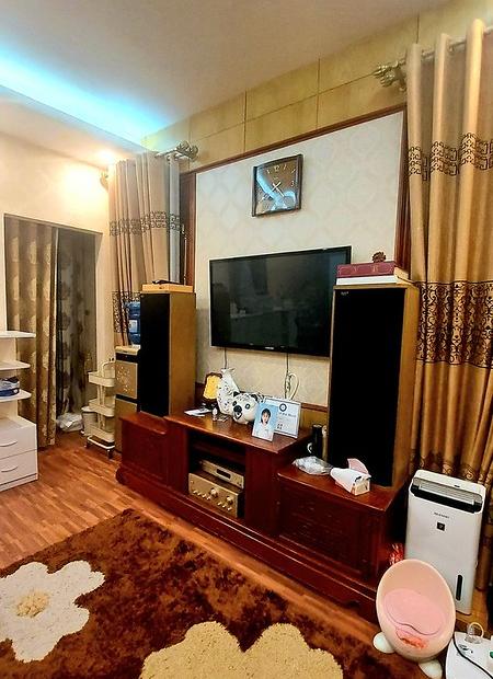 160m2 phố Hoàng Quốc Việt vỉa hè ô tô, mặt tiền 9m view vườn hoa giá 14.5 tỷ 