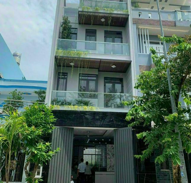 Bán nhà mặt tiền đường số Phạm Hữu Lầu, Quận 7, DT 5x18m, 3 lầu, st. Giá 9,1 tỷ.