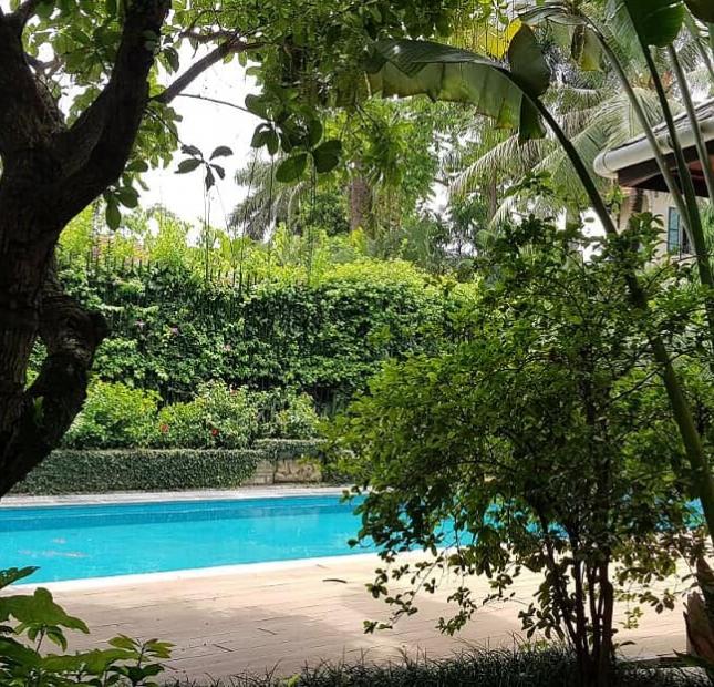 Cần bán Tổ hợp Biệt Thự - Công Viên - Bể Bơi 1238m2 Quận Long Biên
