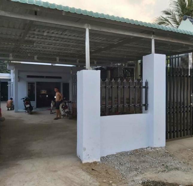 [Không có căn thứ 2]Gần Vinhomes Q.9, nhà nguyên căn 200m2, cho thuê 7 triệu/tháng