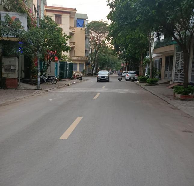 Bán gấp nhà liền kề Văn Quán Yên Phúc Hà Đông 90m 4 tầng mặt tiền 4,5m giá chào chỉ 9.5 tỷ