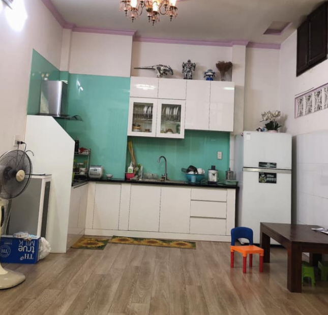 Bán nhà mới 3 tầng 4PN BTCT Nguyễn Kiệm, P.3, GV 46m2(5x9) 4,45 tỷ TL