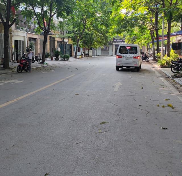 BÁN GẤP NHÀ PHÂN LÔ_VỈA HÈ_KINH DOANH_VIEW VƯỜN HOA_90m_4 TẦNG_MT 5m_10.x TỶ