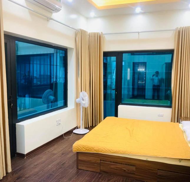 NHÀ ĐẸP PHỐ LÒ ĐÚC-39M*4-ÔTÔ ĐỖ CỬA.