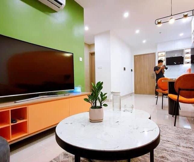 Bán căn 2PN 1WC  bc Đông Nam, full nội thất, giá rẻ nhất khu Vinhomes Smart City