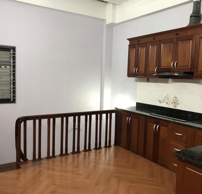 Chính chủ bán nhà mới xây ngõ 322/22  Mỹ Đình 39 m2 5 tầng giá 3.3 tỷ ngõ thông ô tô 1.25T kinh doanh