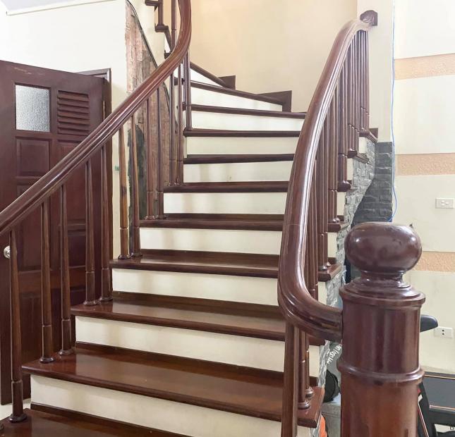 Bán nhà Lô 5B ĐTM Trung Yên, Trung Hòa. 62m2, 5 tầng, gần vườn hoa Trung Yên, 12 tỷ.