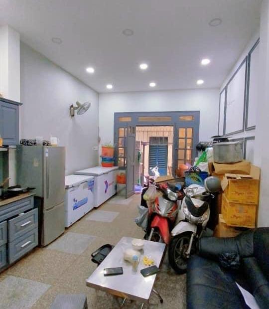 Bán nhà Nguyễn Hồng Đào, Chia Gia Tài Cho Con, 50m2