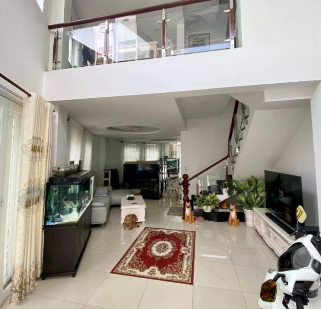 Bán nhà 2 MT HXH Phan Văn Trị,P.11,BT 49m2(5x10x 5 tầng) Giá 7,4 tỷ 