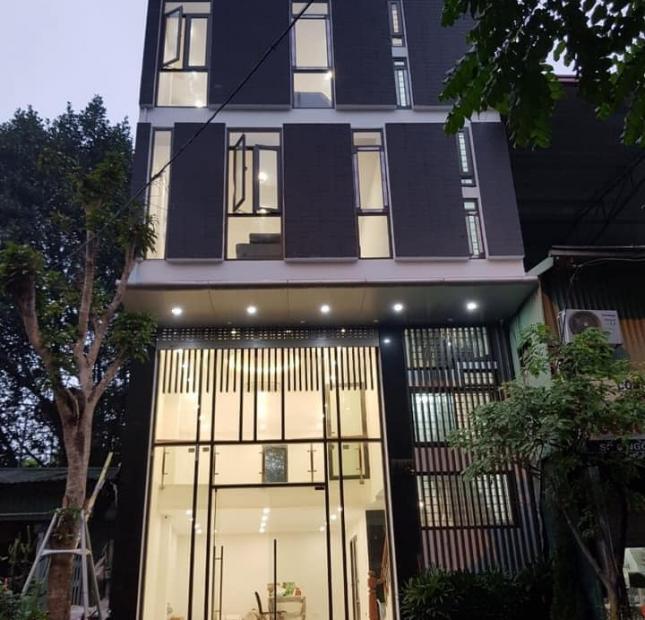 Bán nhà mặt phố Phan  Kế Bính Quận Ba Đình 60m, 5 tầng thang máy, giá 17,8 tỷ.