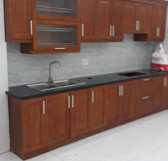 Bản nhà mặt đường  Mỹ Đình 41.5 m2 5 tầng 4 ngủ giá 3.3 tỷ ngõ thông ô tô  kinh doanh