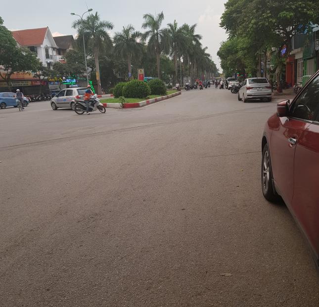 Bán gấp nhà Nguyễn Khuyến Văn Quán Hà Đông Kinh Doanh đỉnh ở đẳng cấp 100m x 5 tầng mt 5m 10.3 tỷ