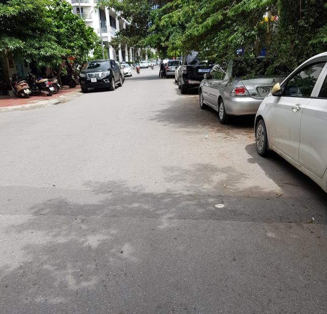 Bán gấp nhà Nguyễn Khuyến Văn Quán Hà Đông Kinh Doanh đỉnh ở đẳng cấp 100m x 5 tầng mt 5m 10.3 tỷ