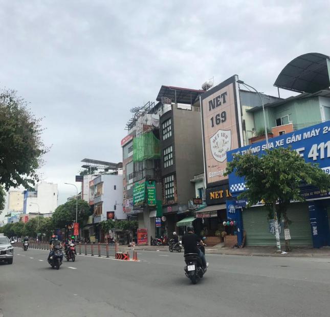 Bán nhà Nguyễn Thái Sơn Gò Vấp, 50m2(4.5x11), 3 lầu, gần chợ GV chỉ 5.4 tỷ.