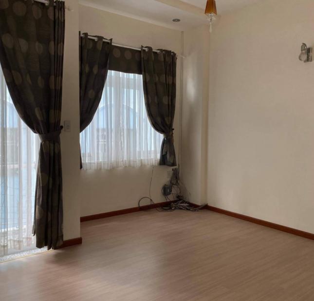 Hẻm xe hơi quay đầu, vài bước ra mặt tiền, Quận 3, 51m2. Giá 12,8 tỷ