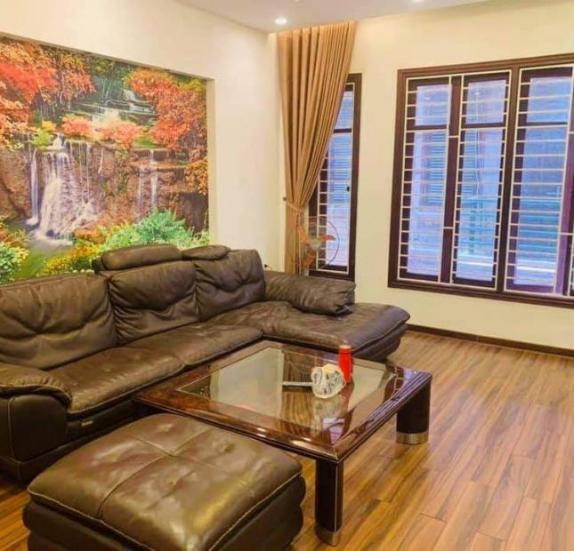 Bán nhà 57m x 5 tầng đường Vạn Phúc - Ba Đình