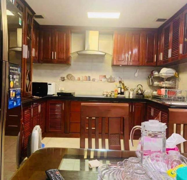 Bán nhà 57m x 5 tầng đường Vạn Phúc - Ba Đình