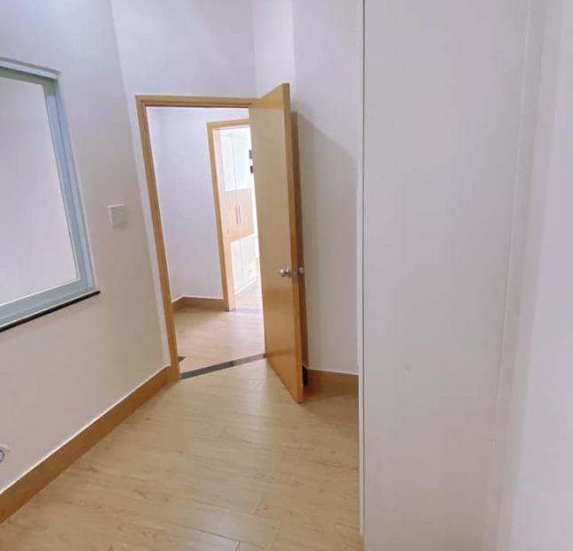 Bác sĩ Y Dược Bán gấp Nhà 260/3A Ngô Quyền, Phường 6, Quận 10, 44m2, 3 Tầng, giá 5  tỷ 9 MTG