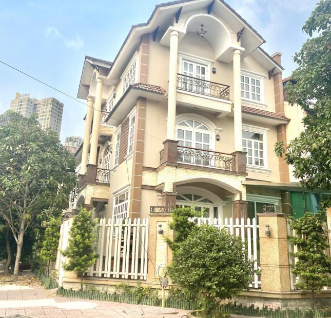 Cho thuê biệt thự Nguyễn Văn Hưởng căn góc - đầy đủ tiện nghi - giá 45 triệu/tháng
