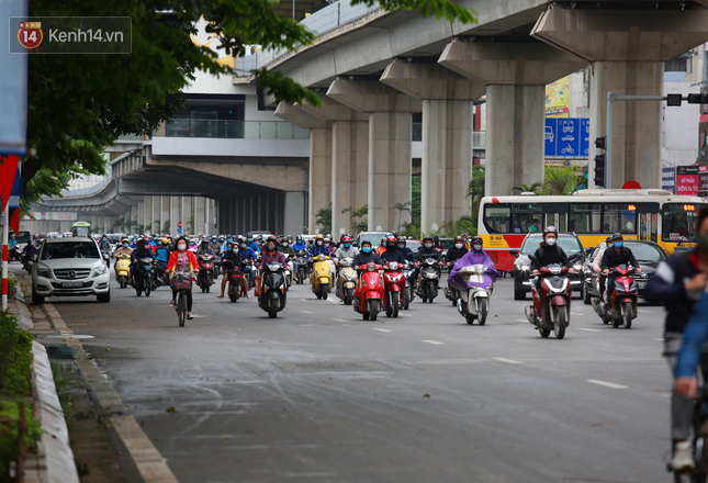 BÁN GẤP NHÀ MẶT PHỐ_LÔ GÓC_3 MẶT ĐƯỜNG_KINH DOANH SIÊU SẦM UẤT_130m_5 TẦNG_MT 20m_16.5 TỶ