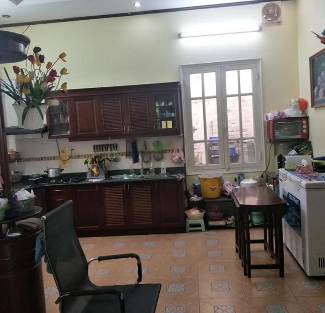 Bán Nhà MP Gần Nguyễn Văn Cừ  Long Biên Lô Góc 3 Thoáng Quyền Lực, MT 6M, 150m2, 27 Tỷ 