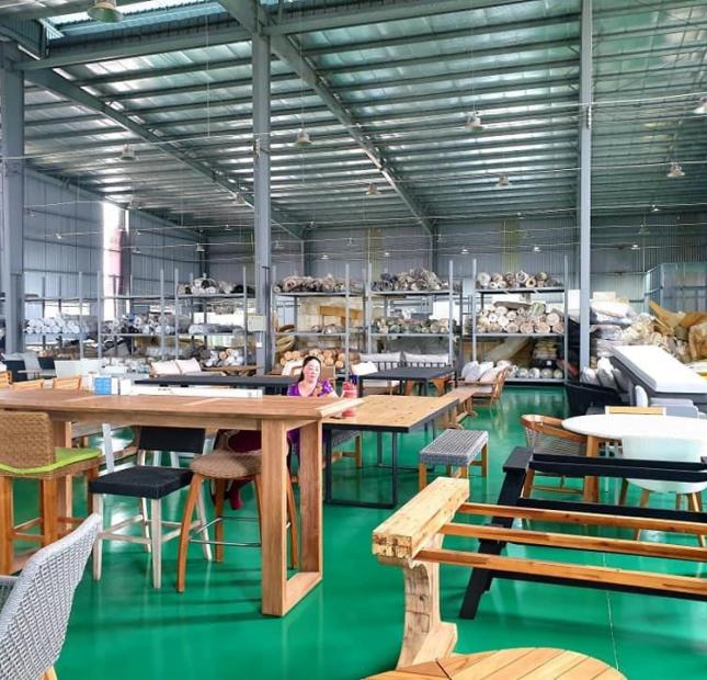 Bán nhà xưởng mặt tiền Quốc Lộ 13, TX Thuận An, Bình Dương, 4000m2, 2 tầng, giá 90 tỷ.